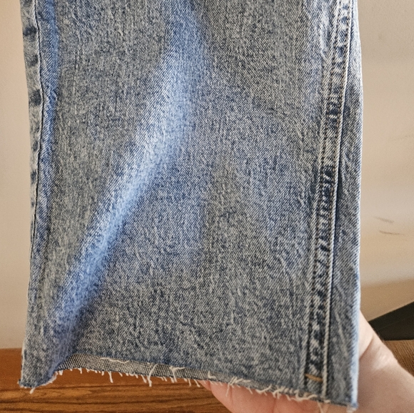 Old Navy Light Blue Straight Leg Jeans - Picture 2 of 6